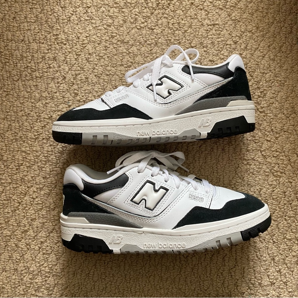 New Balance 550 - Boys size 5